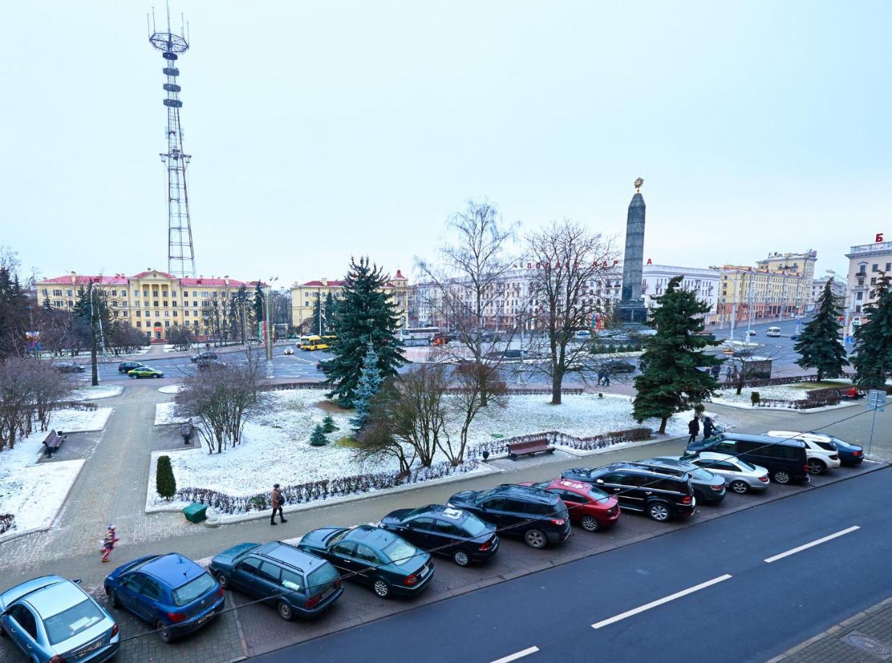 So Fashionable Apartment In The Heart Of Minsk Bagian luar foto