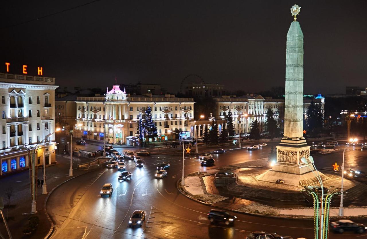 So Fashionable Apartment In The Heart Of Minsk Bagian luar foto
