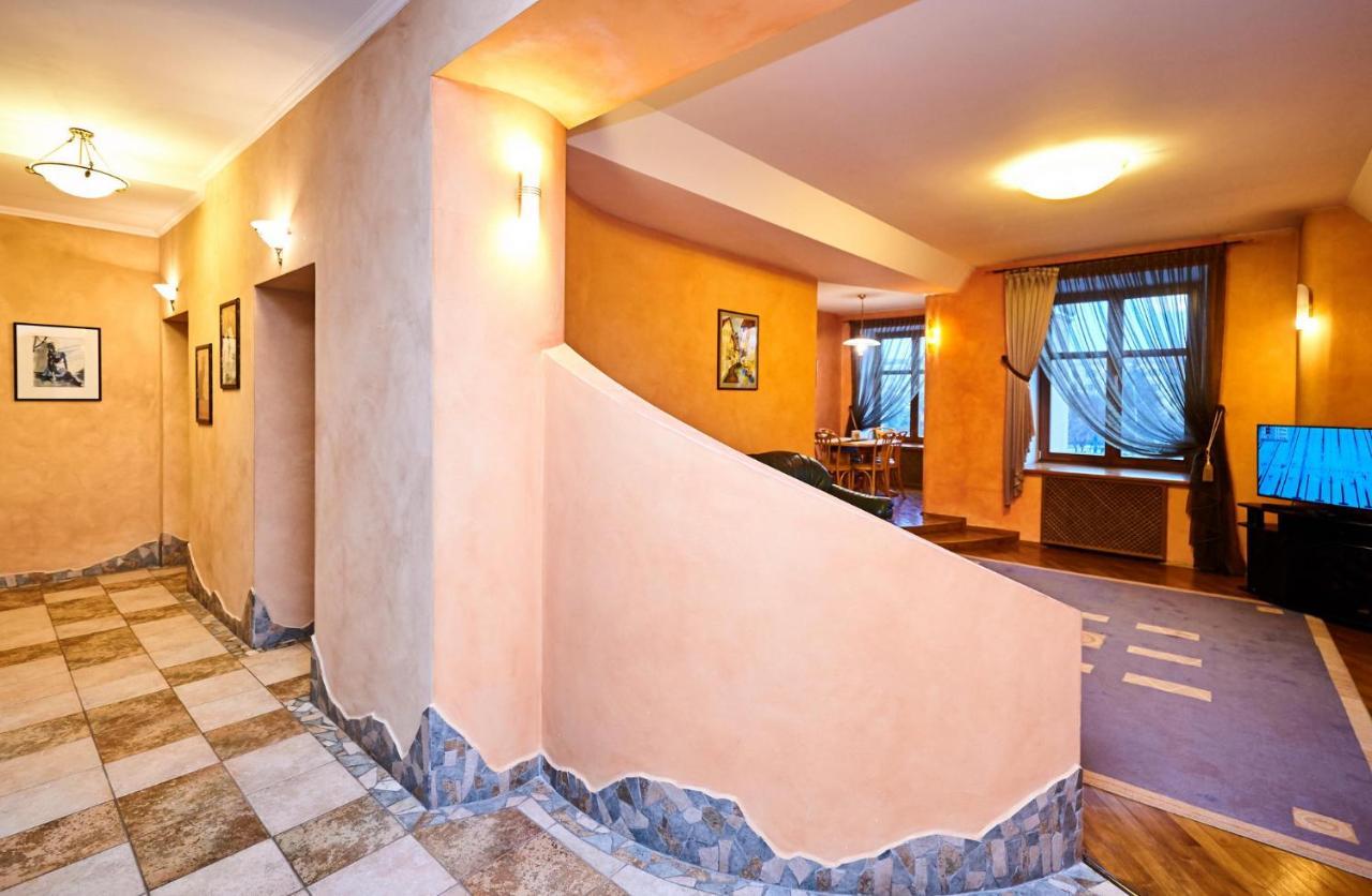 So Fashionable Apartment In The Heart Of Minsk Bagian luar foto